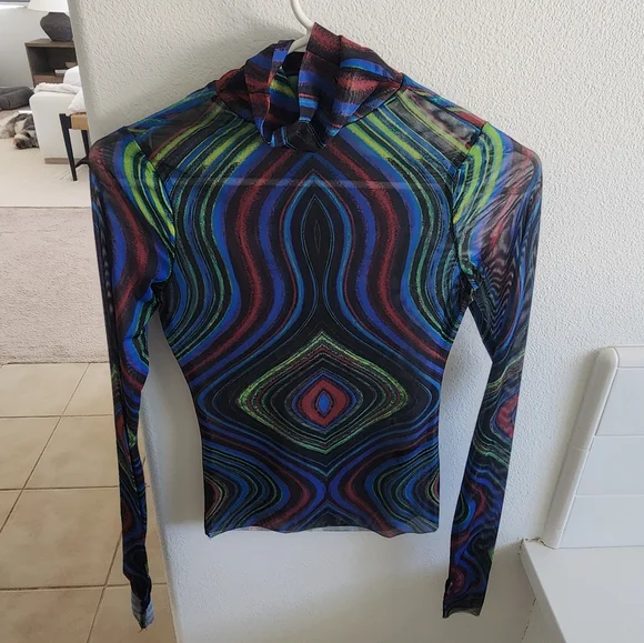 Multicolor Long Sleeve Top - Picture 3 of 3